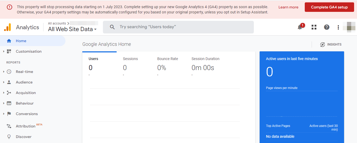 GA4 vs Universal Analytics: the warning on Universal Analytics.