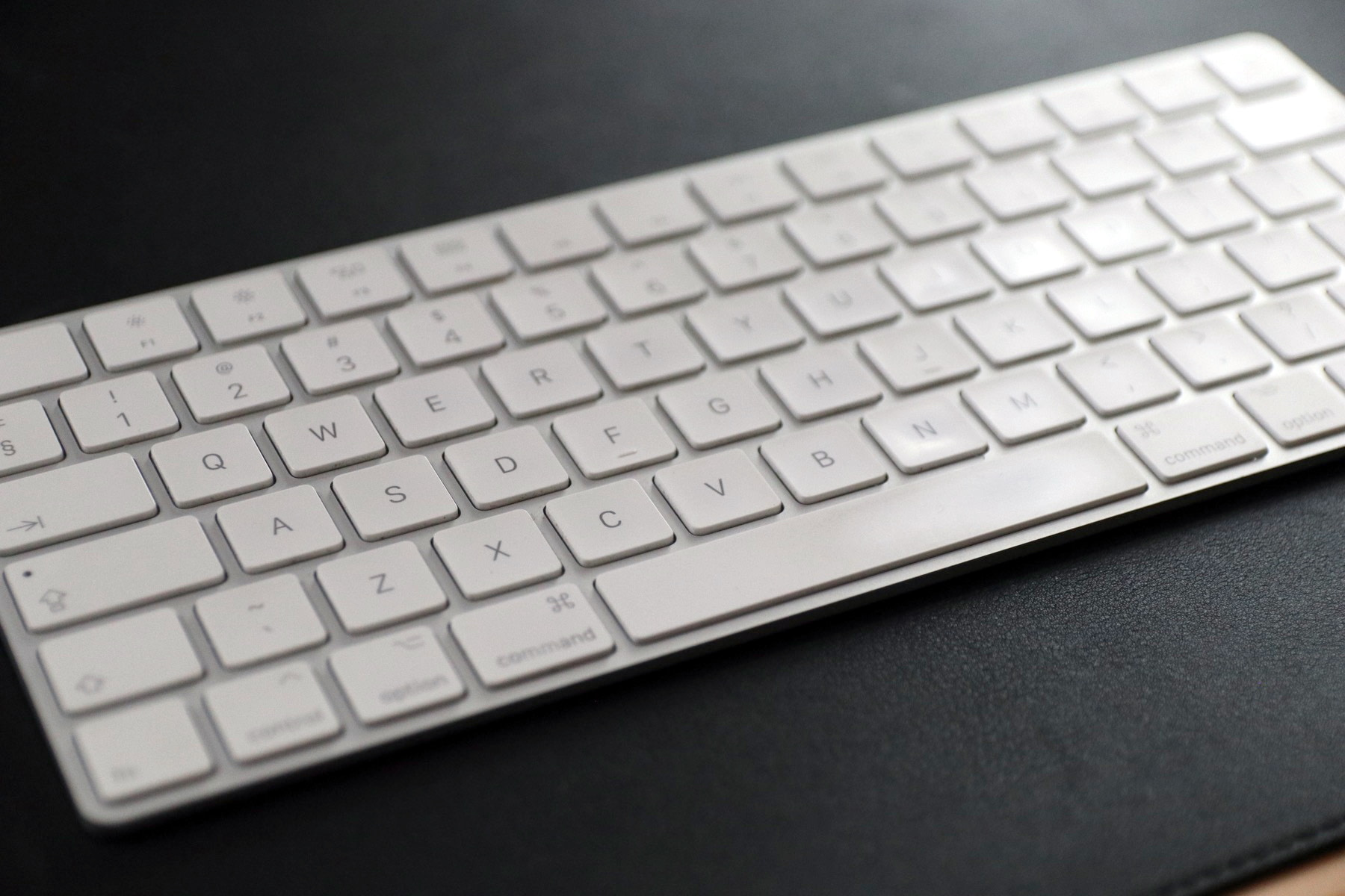6 Best Mac Keyboards That Money Can Buy; Compared & Tested