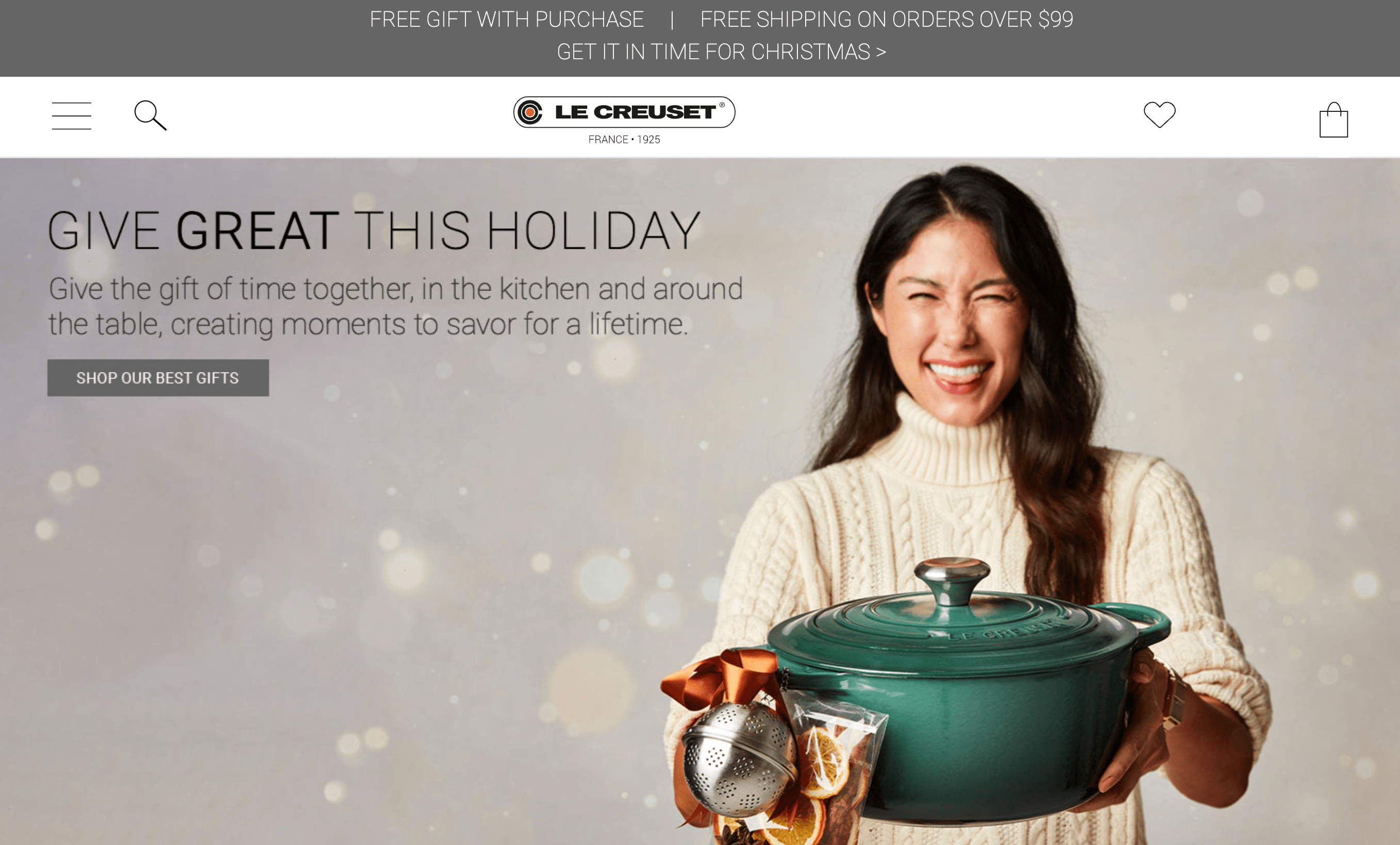 Free shipping on larger orders is another popular Christmas promotion idea.